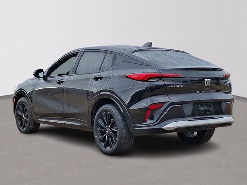 Used 2025 Buick Envista Sport Touring image 4