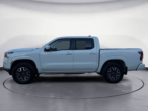 Used 2024 Nissan Frontier SL w/ Technology Package image 3