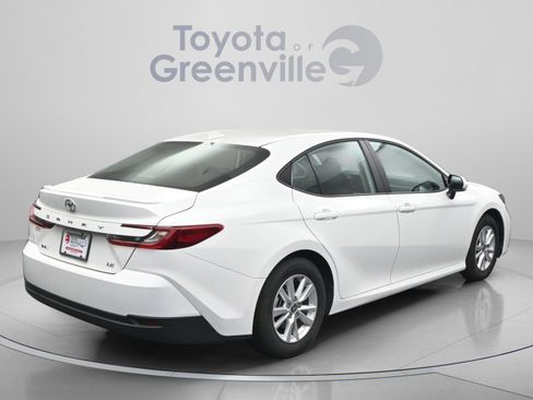 Used 2025 Toyota Camry LE w/ Convenience Package FWD image 13
