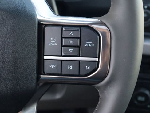 Used 2025 Ford F450 Platinum w/ Platinum Plus Package image 18