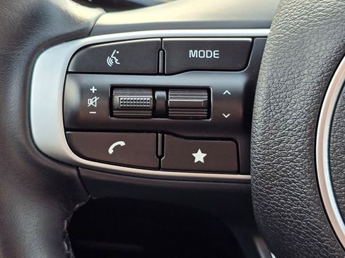 Used 2025 Kia Sportage EX FWD image 30