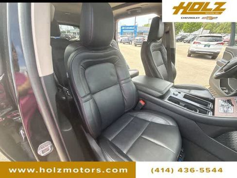 Used 2024 Lincoln Aviator Reserve AWD/4WD image 29