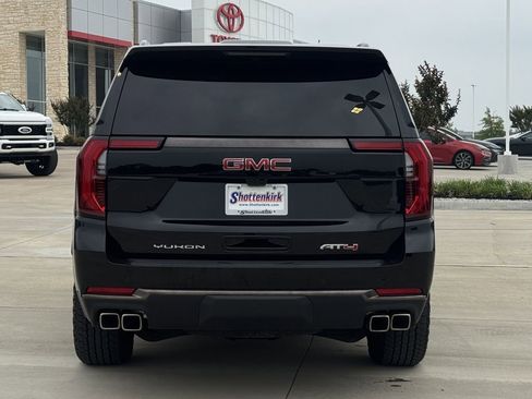 Used 2026 GMC Yukon AT4 Ultimate AWD/4WD image 5