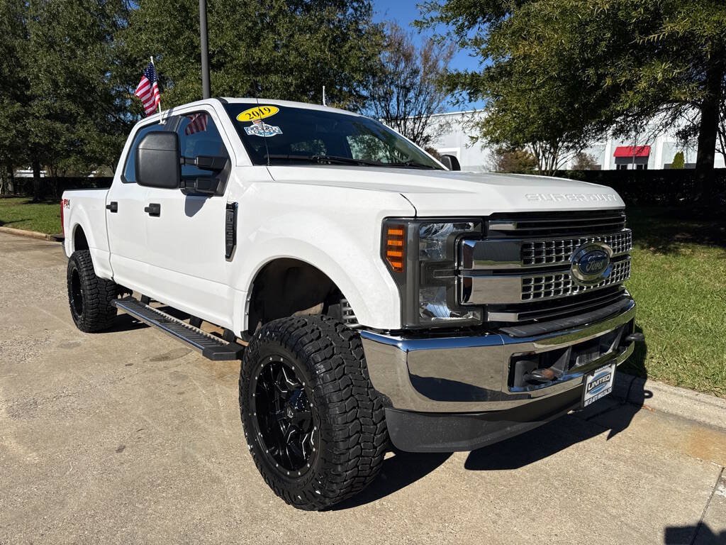 Used 2019 Ford F350 XL AWD/4WD image 1