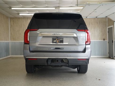 Used 2021 GMC Yukon XL SLT w/ SLT Premium Package AWD/4WD image 7