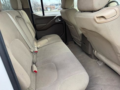 Used 2006 Nissan Frontier SE w/ (P01) Power Pkg image 39