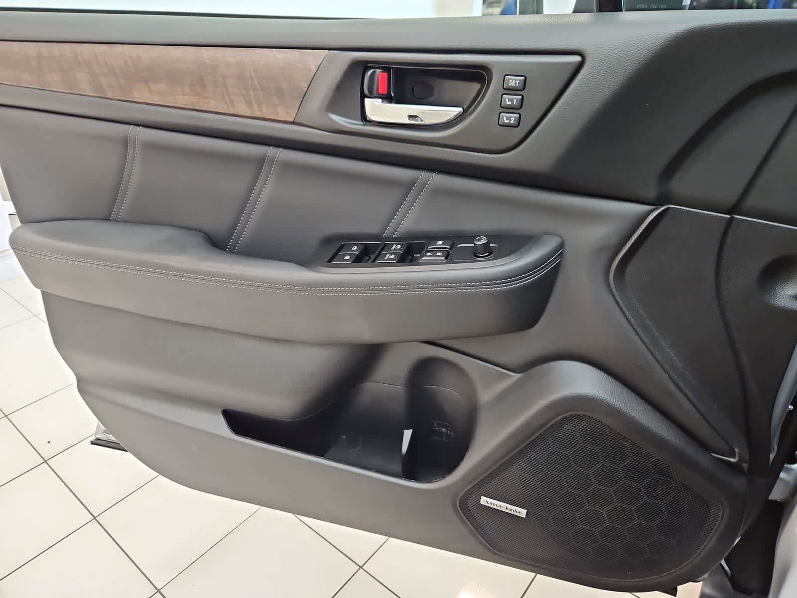 Used 2018 Subaru Outback 2.5i Limited AWD/4WD image 17