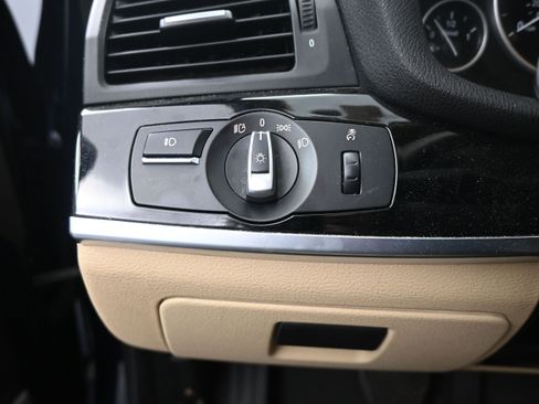 Used 2016 BMW X3 xDrive28d image 16