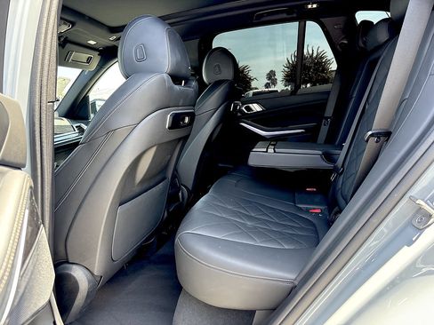 Used 2024 BMW X5 sDrive40i w/ M Sport Package RWD image 10