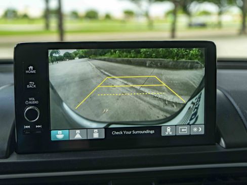 Used 2024 Honda Pilot Touring image 32