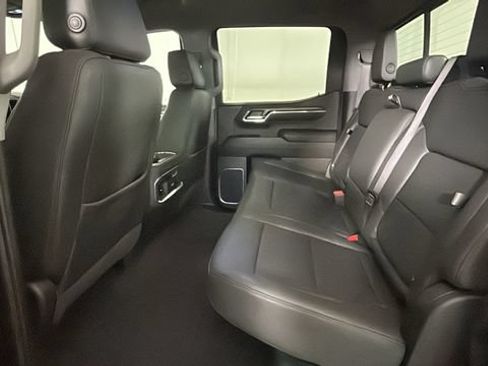 Used 2024 GMC Sierra 1500 SLT w/ SLT Premium Package AWD/4WD image 26