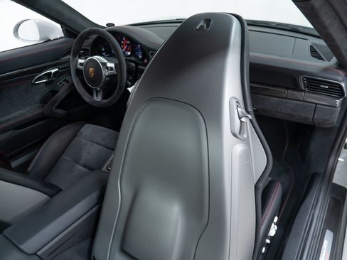 Certified 2016 Porsche 911 Carrera GTS RWD image 44
