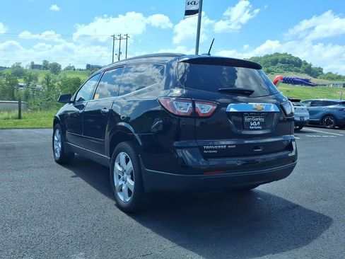 Used 2017 Chevrolet Traverse LT w/ Style and Technology Package AWD/4WD image 9