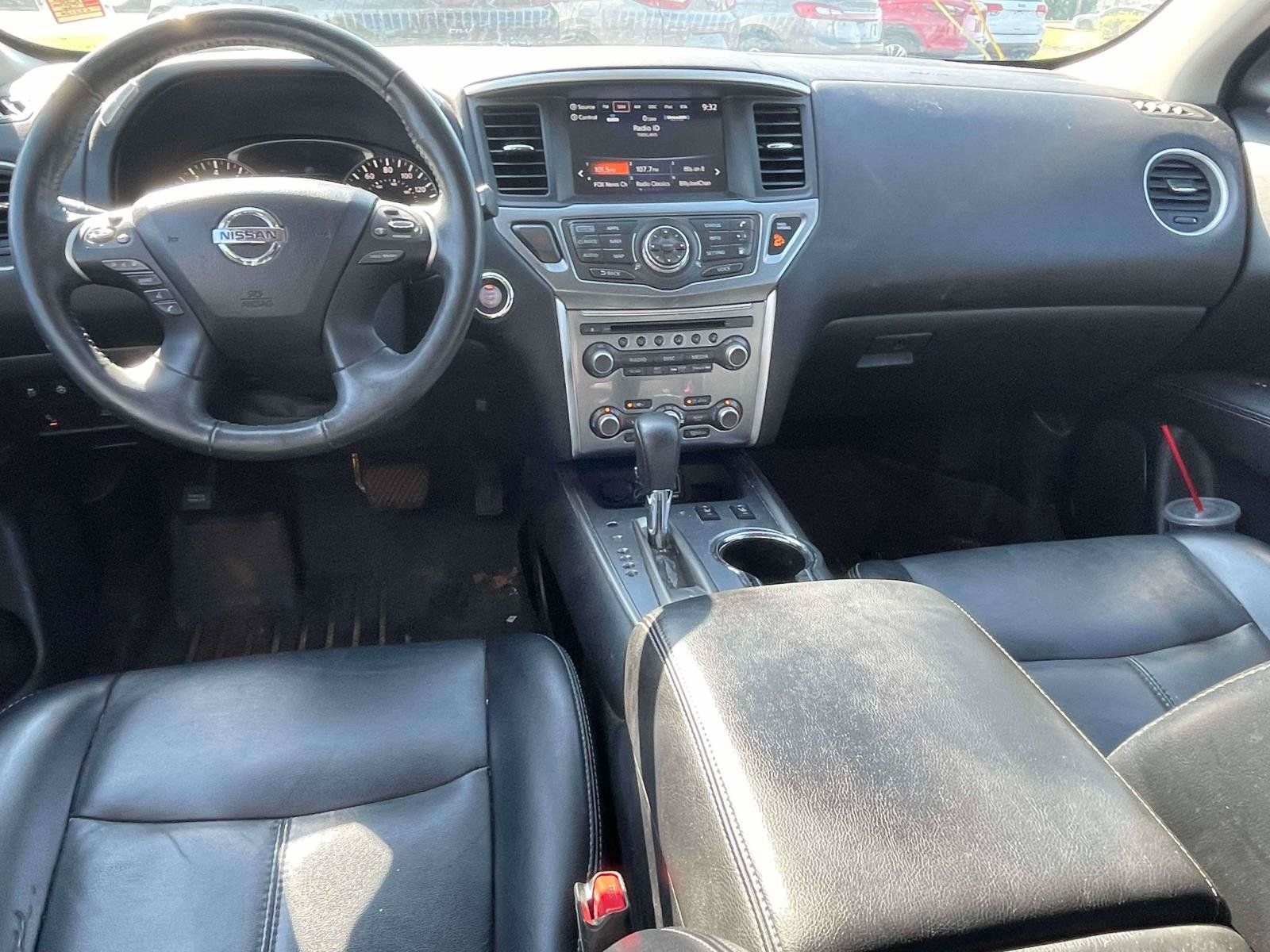 Used 2019 Nissan Pathfinder SL FWD image 17