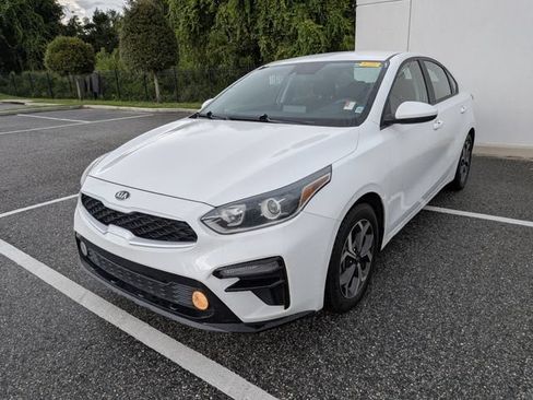 Used 2021 Kia Forte LXS FWD image 2