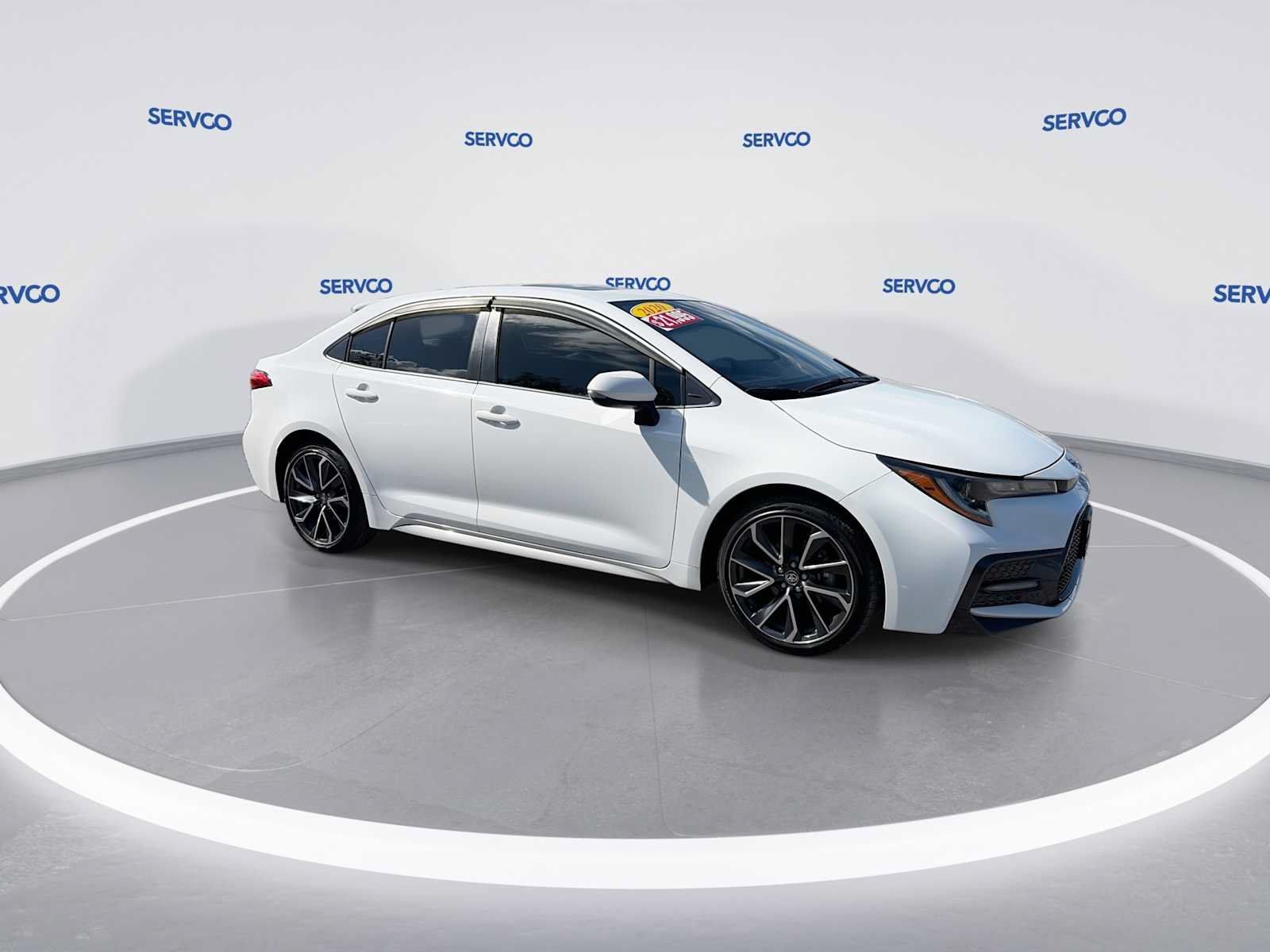 Used 2020 Toyota Corolla XSE FWD image 2