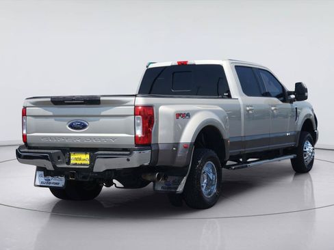 Used 2018 Ford F350 Lariat w/ Lariat Ultimate Package AWD/4WD image 6