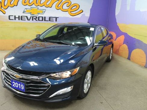 Used 2019 Chevrolet Malibu LT FWD image 4