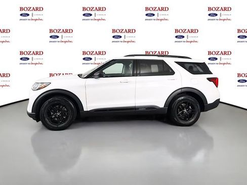 New 2026 Ford Explorer Active image 4