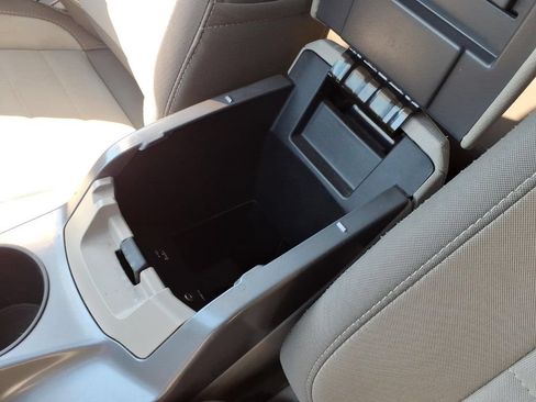 Used 2015 Ford Escape SE AWD/4WD image 31