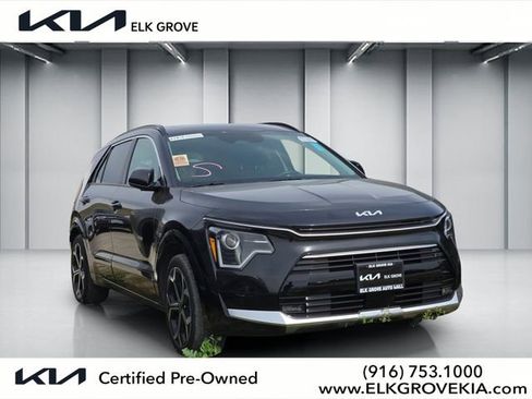 Used 2023 Kia Niro EX Touring image 1