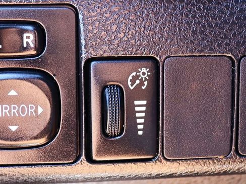 Used 2017 Toyota Corolla SE w/ SE Premium Package FWD image 41