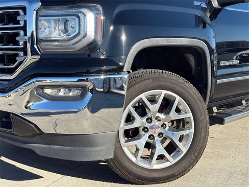 Used 2018 GMC Sierra 1500 SLT w/ SLT Premium Package image 2