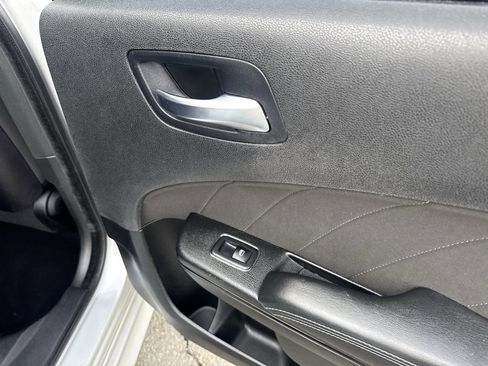 Used 2022 Dodge Charger R/T w/ Blacktop Package image 32