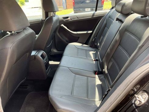 Used 2014 Volkswagen Jetta SE FWD image 10