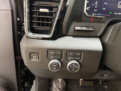 New 2026 GMC Sierra 2500 Denali w/ Denali Reserve Package AWD/4WD image 14