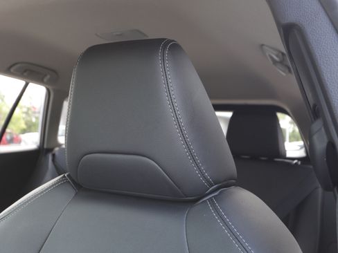 Used 2023 Toyota Corolla Cross XLE AWD/4WD image 19