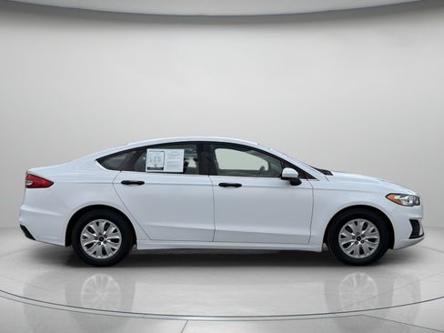 Used 2019 Ford Fusion S FWD image 2