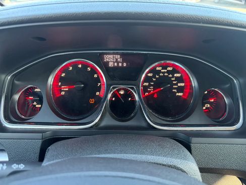 Used 2015 GMC Acadia SLE FWD image 46