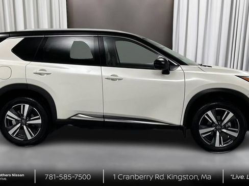 Certified 2023 Nissan Rogue SL w/ SL Premium Package AWD/4WD image 4