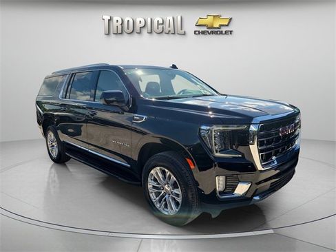 Used 2024 GMC Yukon XL SLT image 7