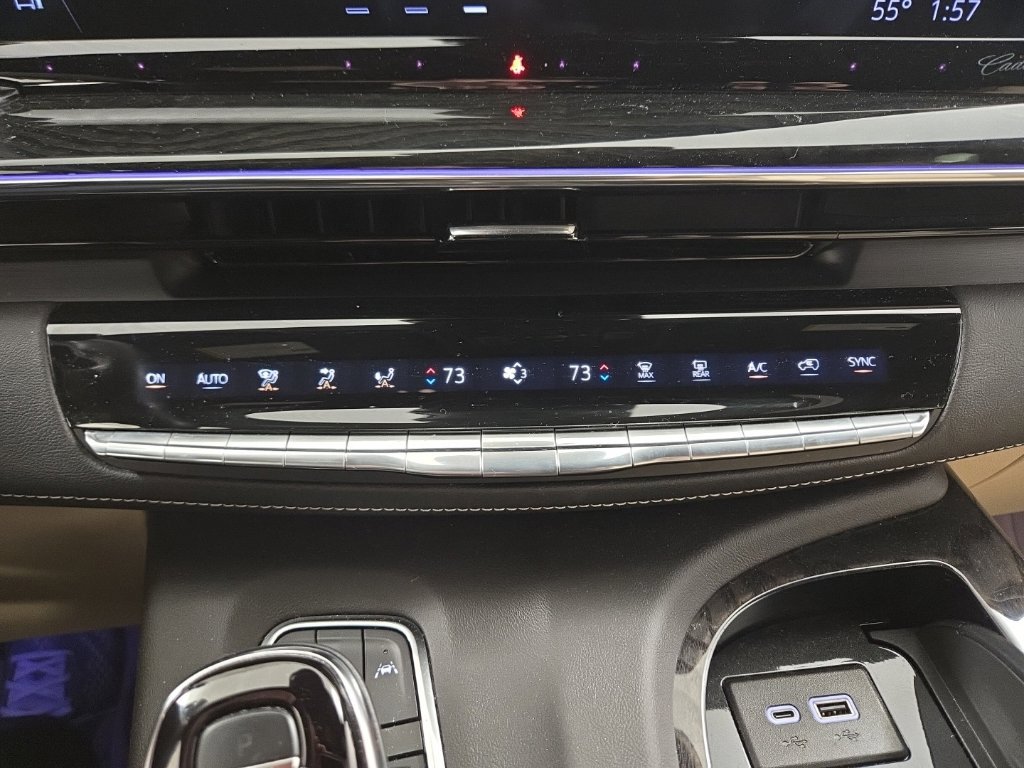Used 2024 Cadillac Escalade Premium Luxury w/ LPO, Floor Liner Package AWD/4WD image 15