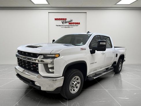 Used 2023 Chevrolet Silverado 2500 LT w/ Convenience Package image 3