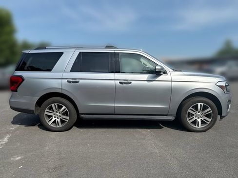 Certified 2024 Ford Expedition Limited AWD/4WD image 9