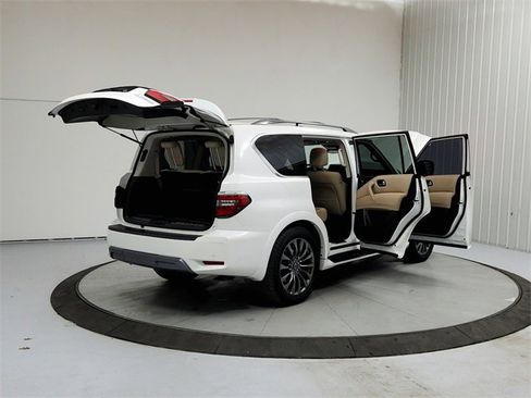 Used 2024 Nissan Armada Platinum w/ Captain's Chairs Package image 15