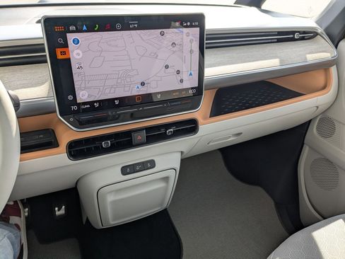 New 2025 Volkswagen ID. Buzz 1st Edition image 21