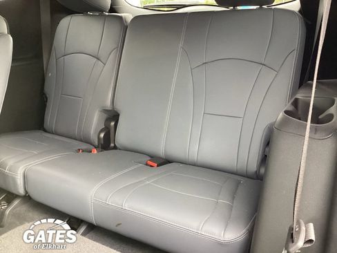 Used 2023 Buick Enclave Essence FWD image 19