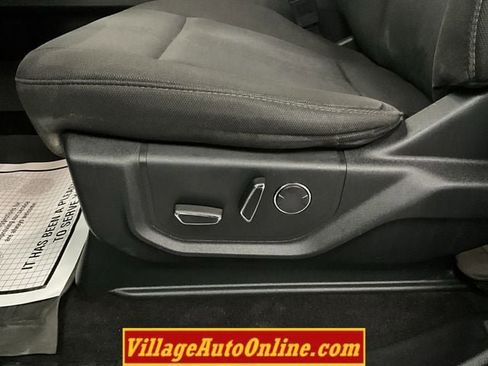 Used 2018 Ford F150 XLT w/ Equipment Group 302A Luxury image 15