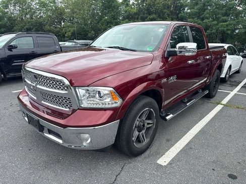 Used 2017 RAM 1500 Laramie AWD/4WD image 2