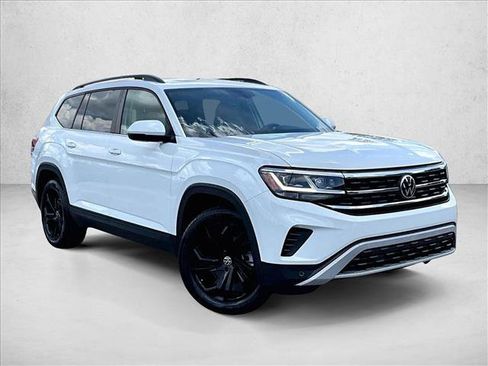 Used 2022 Volkswagen Atlas SE FWD image 11