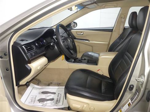 Used 2017 Toyota Camry LE FWD image 20