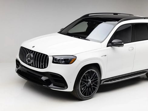 Used 2023 Mercedes-Benz GLS 63 AMG 4MATIC image 23