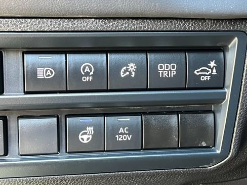 Used 2026 Toyota Tundra Platinum AWD/4WD image 25