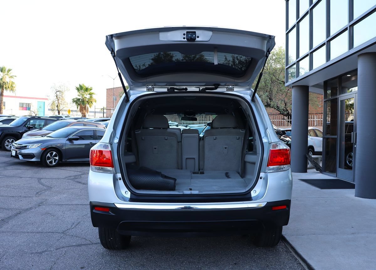 Used 2013 Toyota Highlander Plus FWD image 22