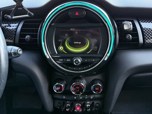 Used 2015 MINI Cooper S image 30