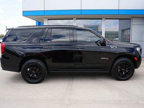 Used 2022 GMC Yukon AT4 w/ Technology Package AWD/4WD image 34